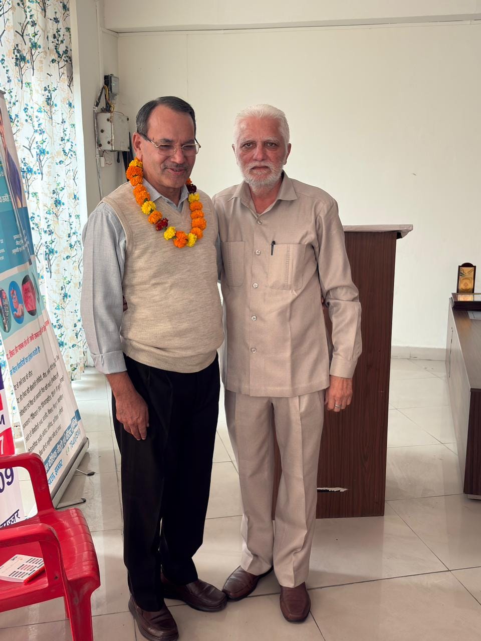Dr. Naresh Dalal became the District President of All India Ayurveda Mahasammelan.