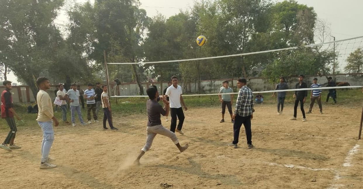 Team of Government Industrial Training Institute, Badaun is champion in volleyball