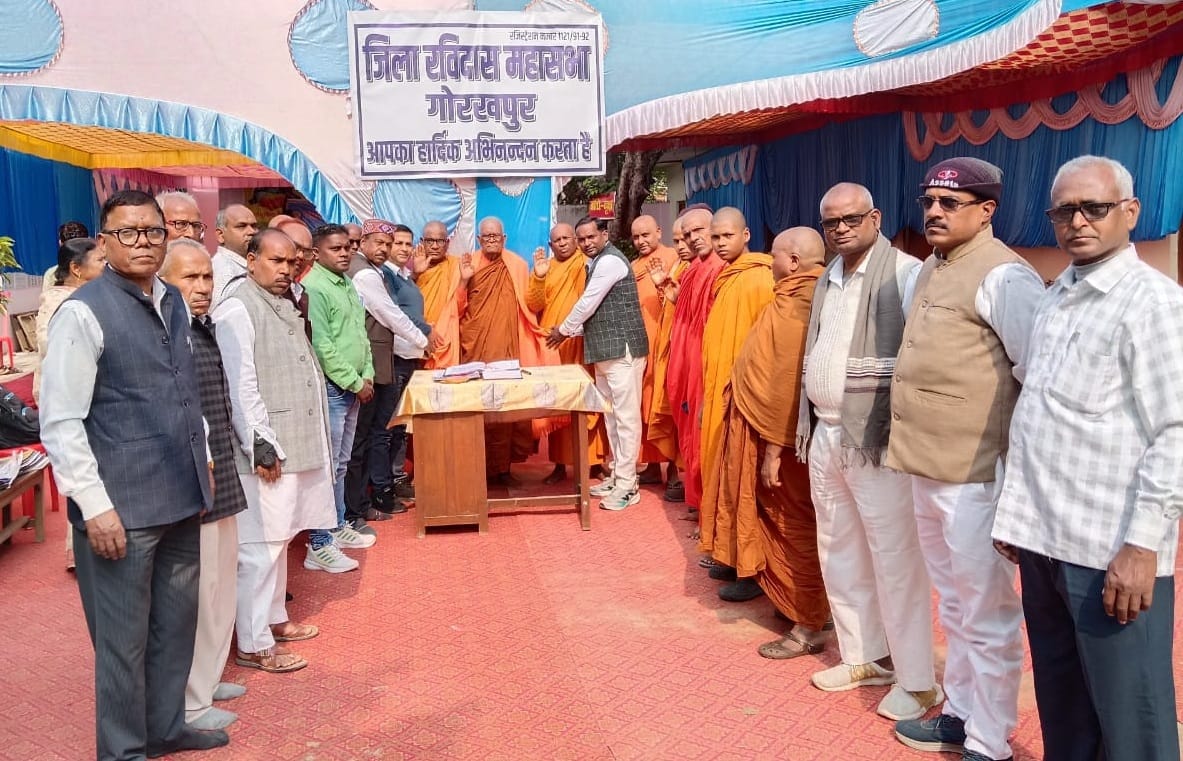 SD Bhaskar honored at the conclusion of the Buddhist training camp