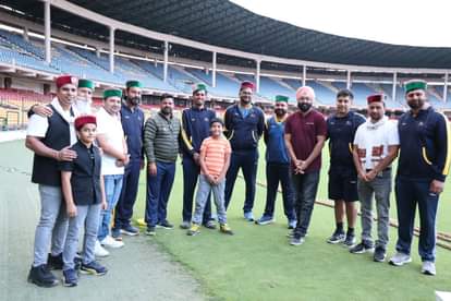 Himachali organization welcomed Himachal cricket team in Bengaluru