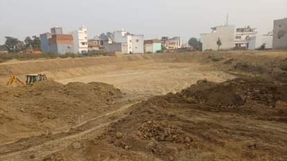 Amrit Sarovar will be ready with one crore rupees, digging has started