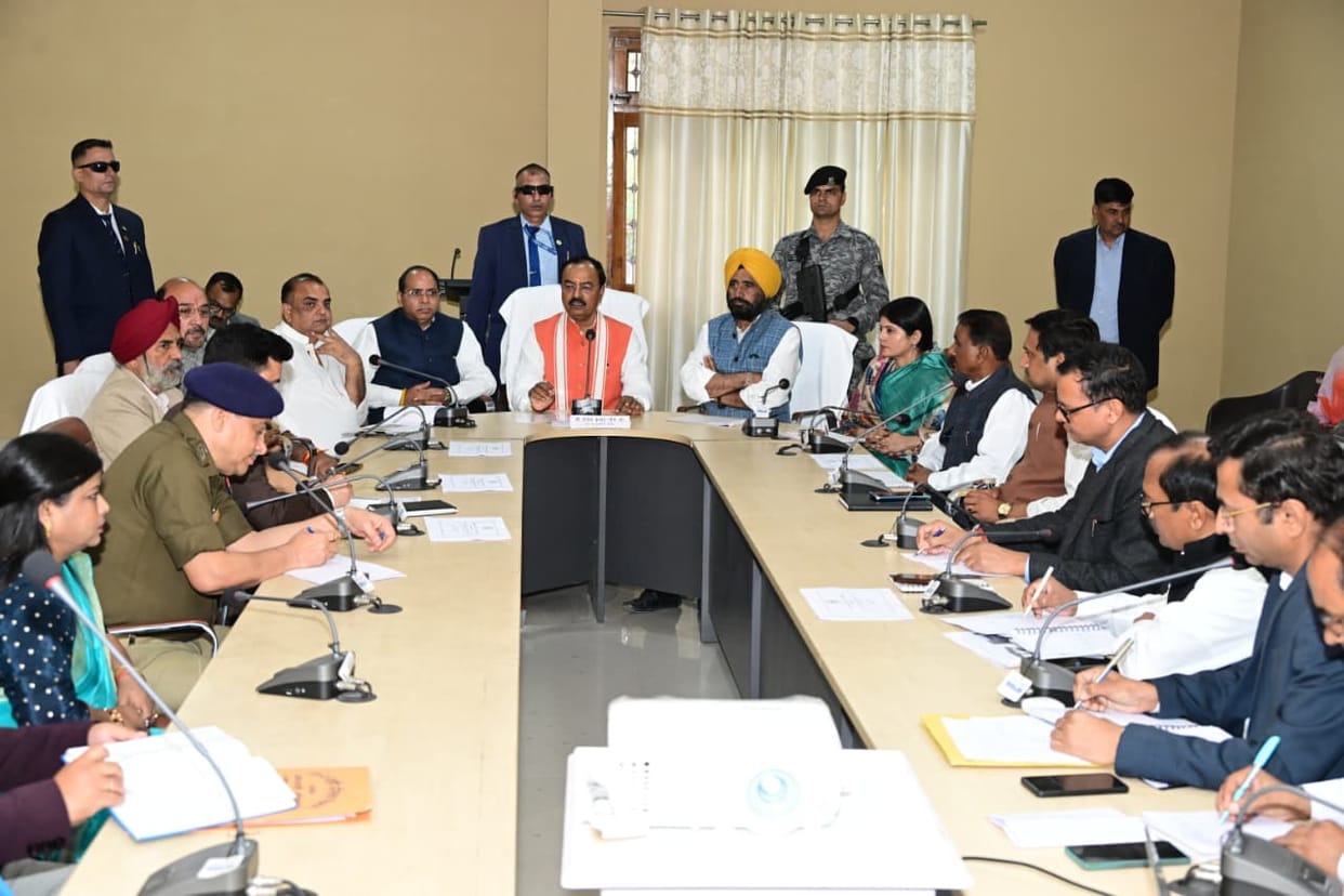 Instructions to resolve problems by organizing Chaupal in two villages every month: Maurya