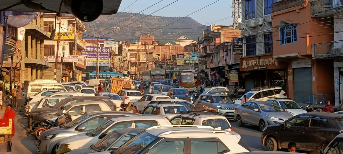 Unorganized parking has become a big problem in Ghumarwin.