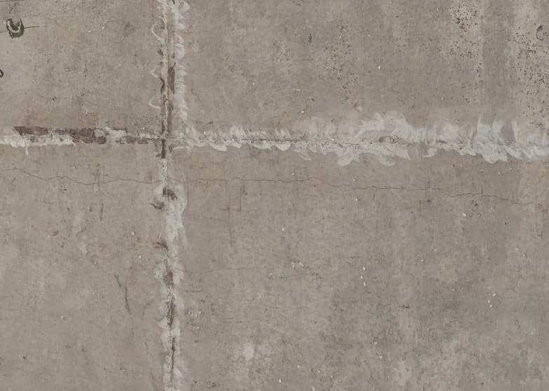 New cracks appear at two places on the Jungle Kauria flyover
