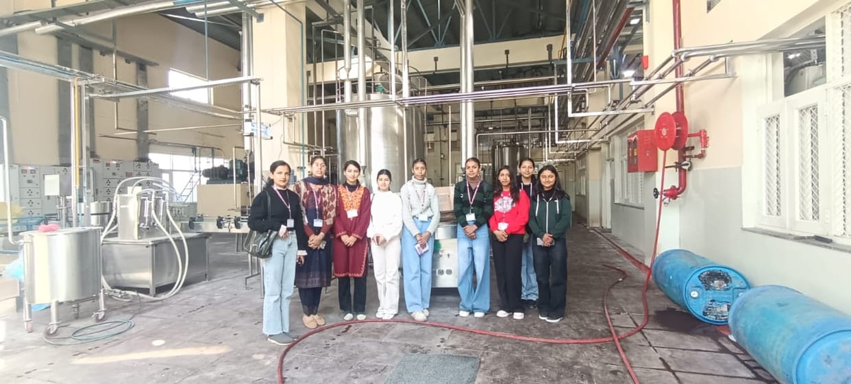 Students learnt about the functioning of the milk plant and the Jal Shakti Department.