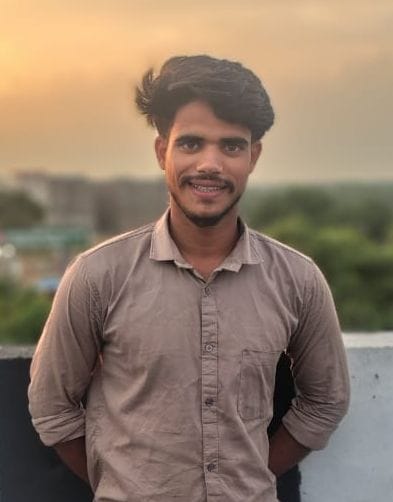 A young man suddenly fell while working and died