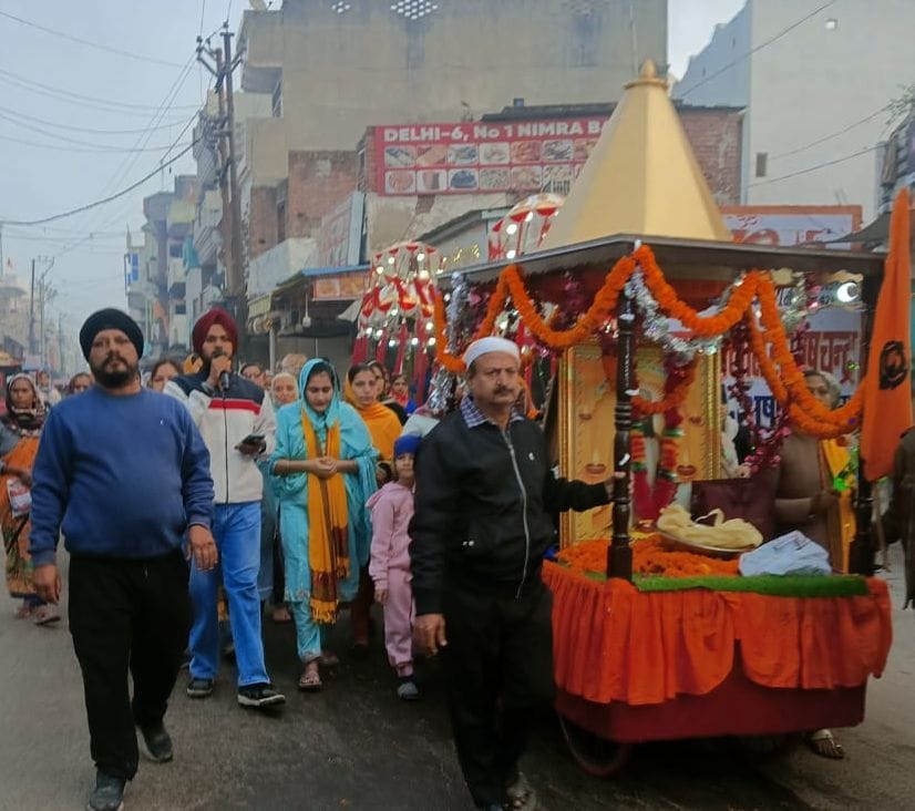 Prabhat Ferry welcomed with flower shower