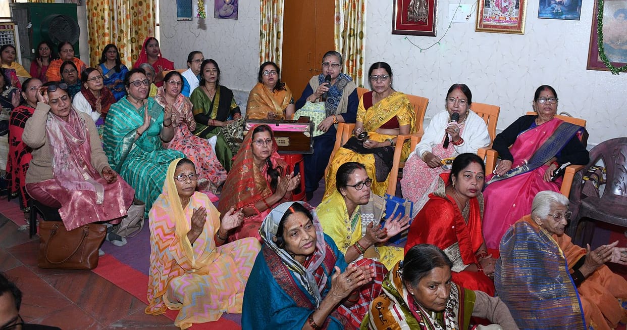 Bhandara organised on the birth anniversary of Sai Baba