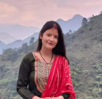 Employment opened due to the hobby of applying mehndi