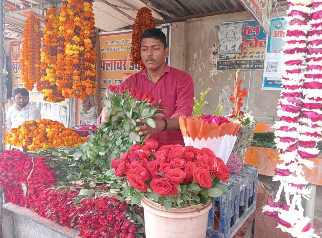 Flowers worth Rs 30 lakh are being consumed daily during the wedding season