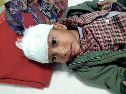 Mother struggles for 10 minutes to pull son from leopard's jaws