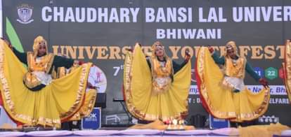 Vaish College overall champion in Youth Festival