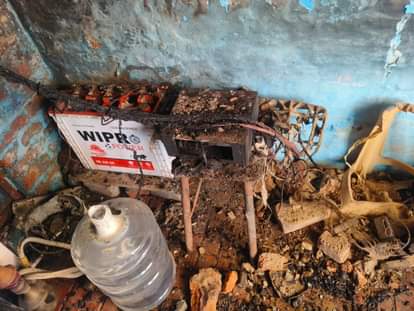 Fire broke out in the house, the family had gone to a wedding