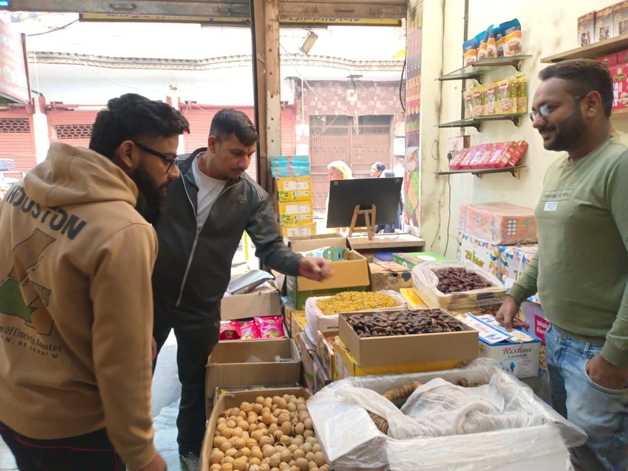 Dates are getting more expensive this winter, reaching up to Rs 4000.