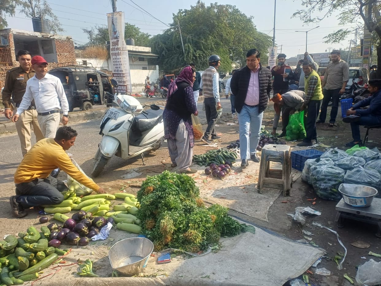 Municipal council launched campaign in vegetable market, removed goods from road