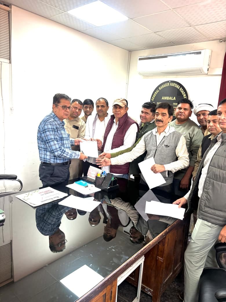 Roadways employees protest in support of demands
