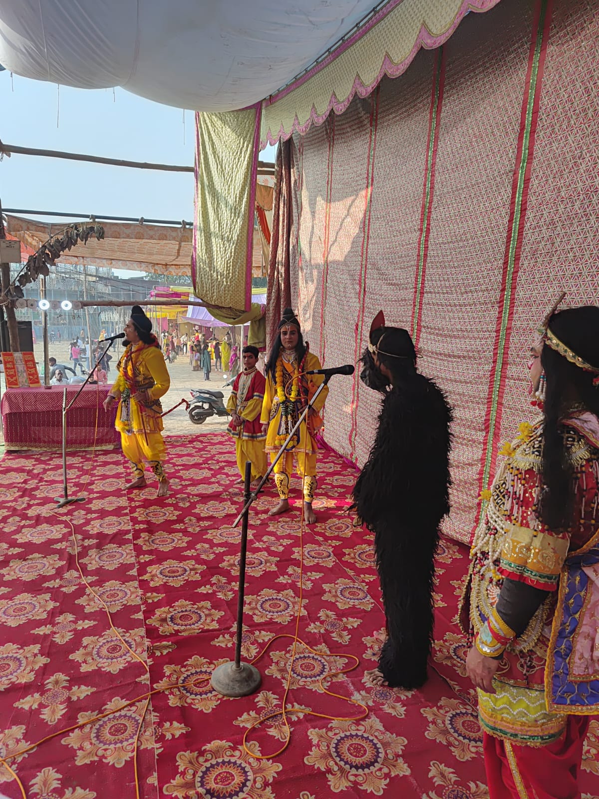 The audience was mesmerized by the enactment of the Angad-Ravana dialogue.