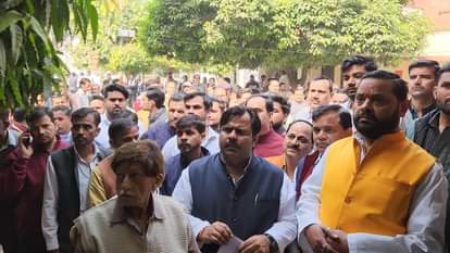 Protest against the red mark, letter submitted to the DM