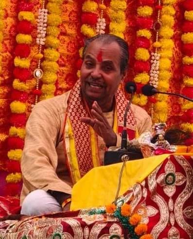 The devotees were mesmerized by the story of Raasleela and Rukmini's marriage.