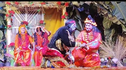 Crowds gathered to witness the abduction of Sita at Barasi Grant.