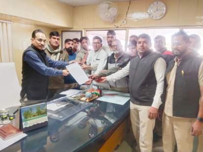 Roadways employees will take out a justice march to the residence of the Transport Minister.