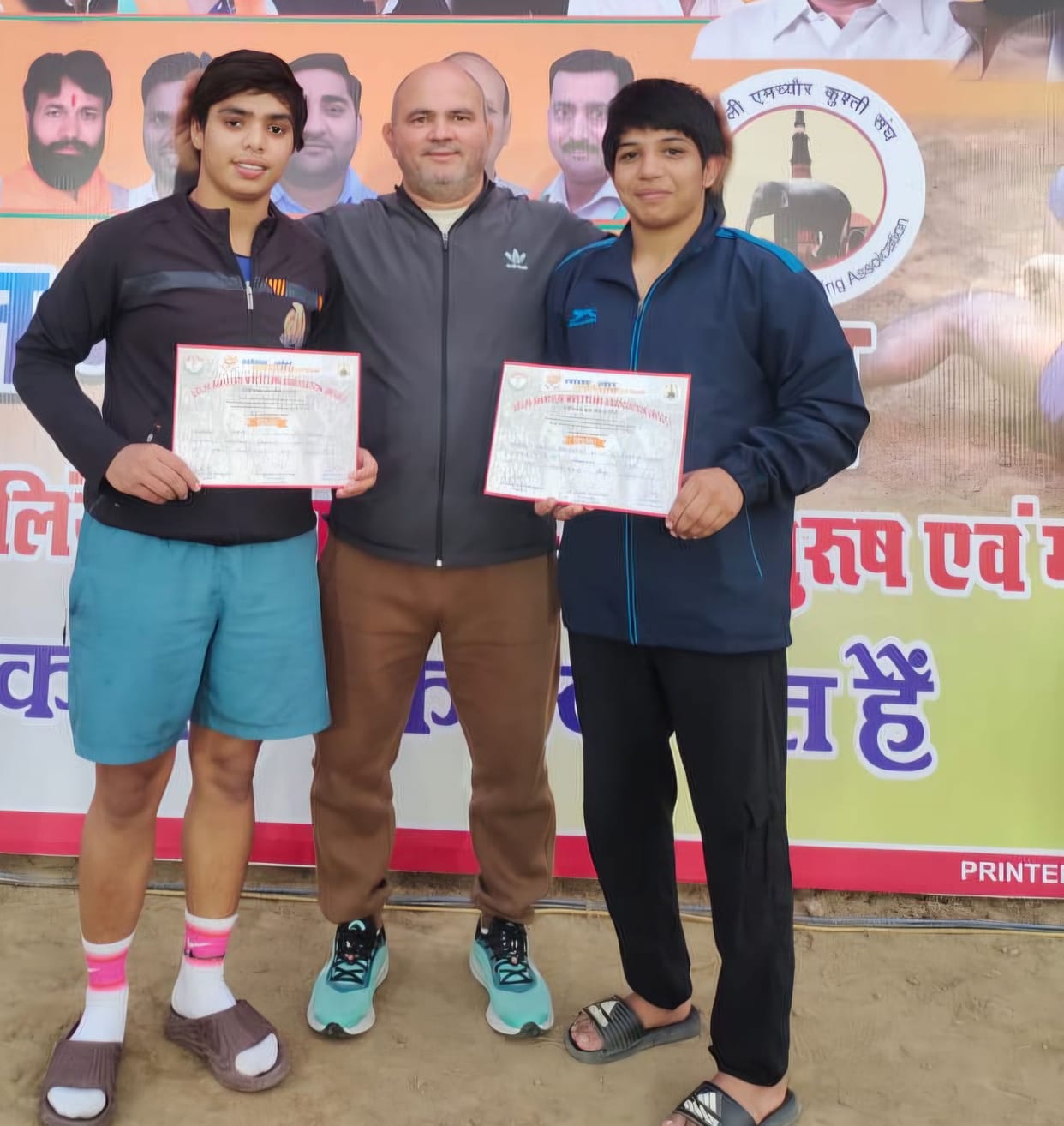 Tania and Kavita won gold in wrestling
