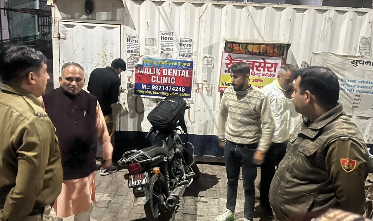 Two youths were consuming drugs in a night shelter, the mayor handed them over to their families.