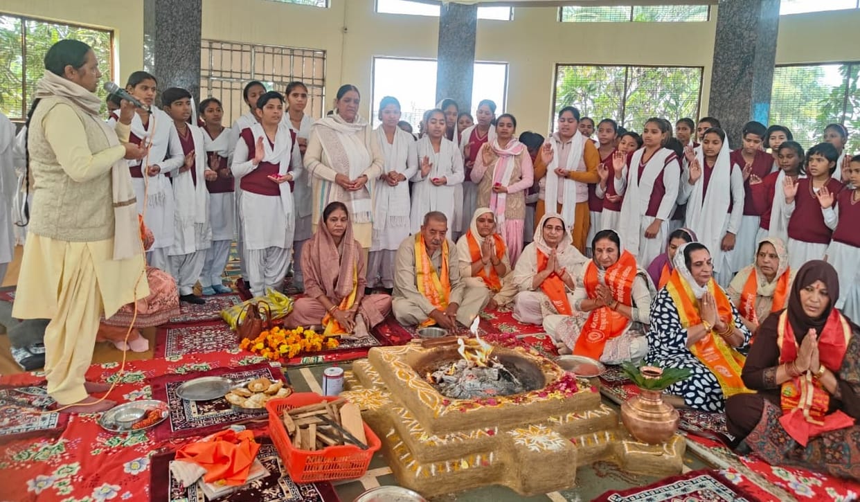Retirement ceremony celebrated in Kanya Gurukul