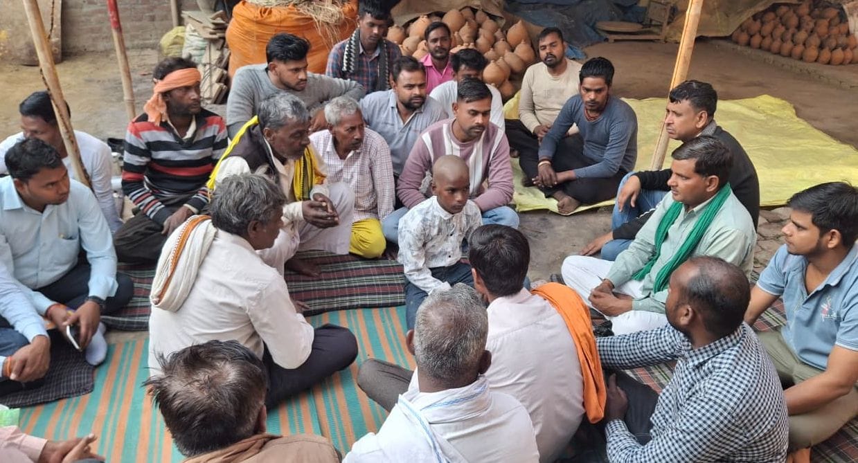 Farmers upset due to non-availability of DAP and irregularities in determination of share