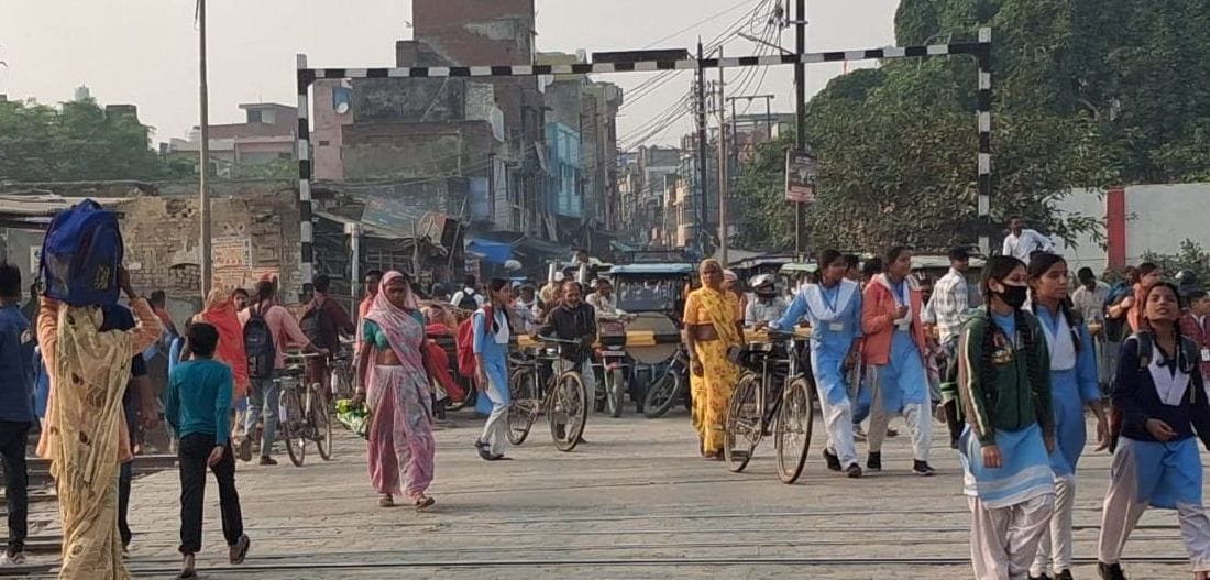 Sahawar Gate railway crossing will remain closed on November 28.