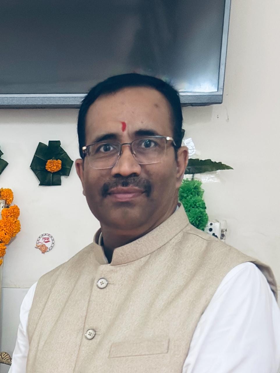 Winters affect the health of the elderly and children, and home remedies can help.
