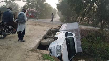 Pickup fell into canal, driver injured