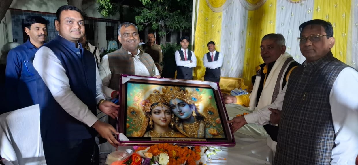 The tradition of awakening the spirit of education is an example: Minister