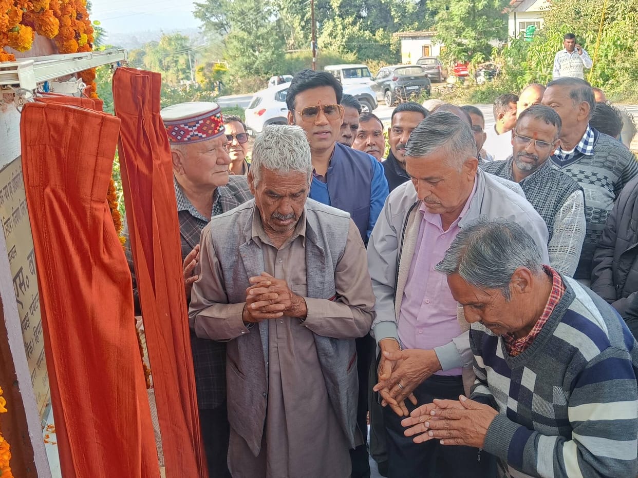 Bali laid the foundation stone of Sakhi Niwas hostel.