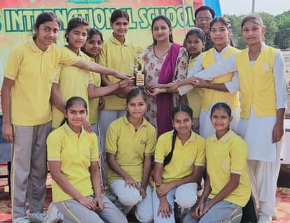 Awagarh teams won Kabaddi and Kho-Kho matches