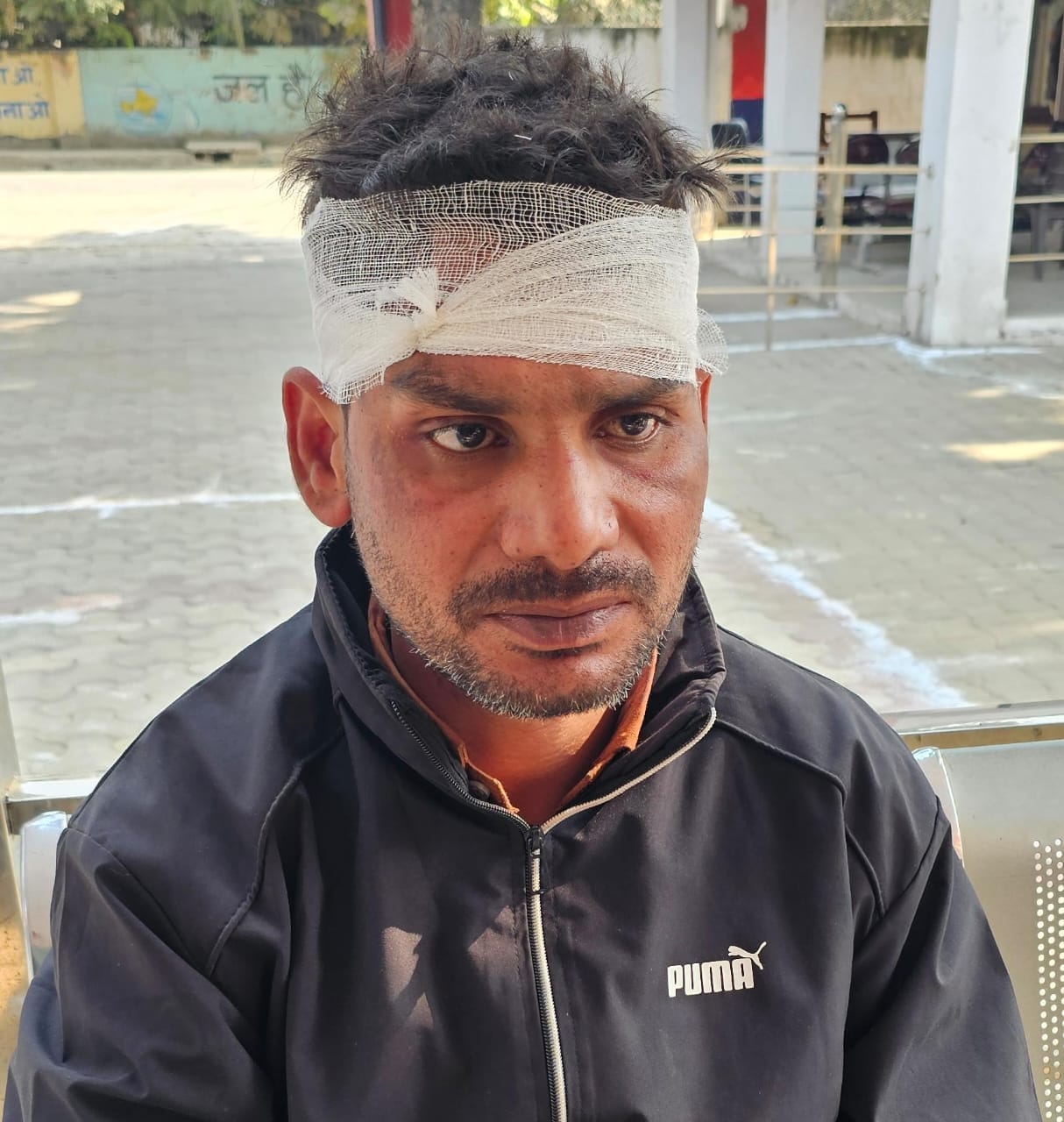 A young man was held hostage and beaten on the pretext of a car ride.