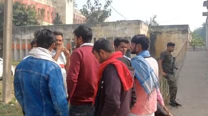Muzaffarpur Bihar news : two people died in road accident after return marriage function