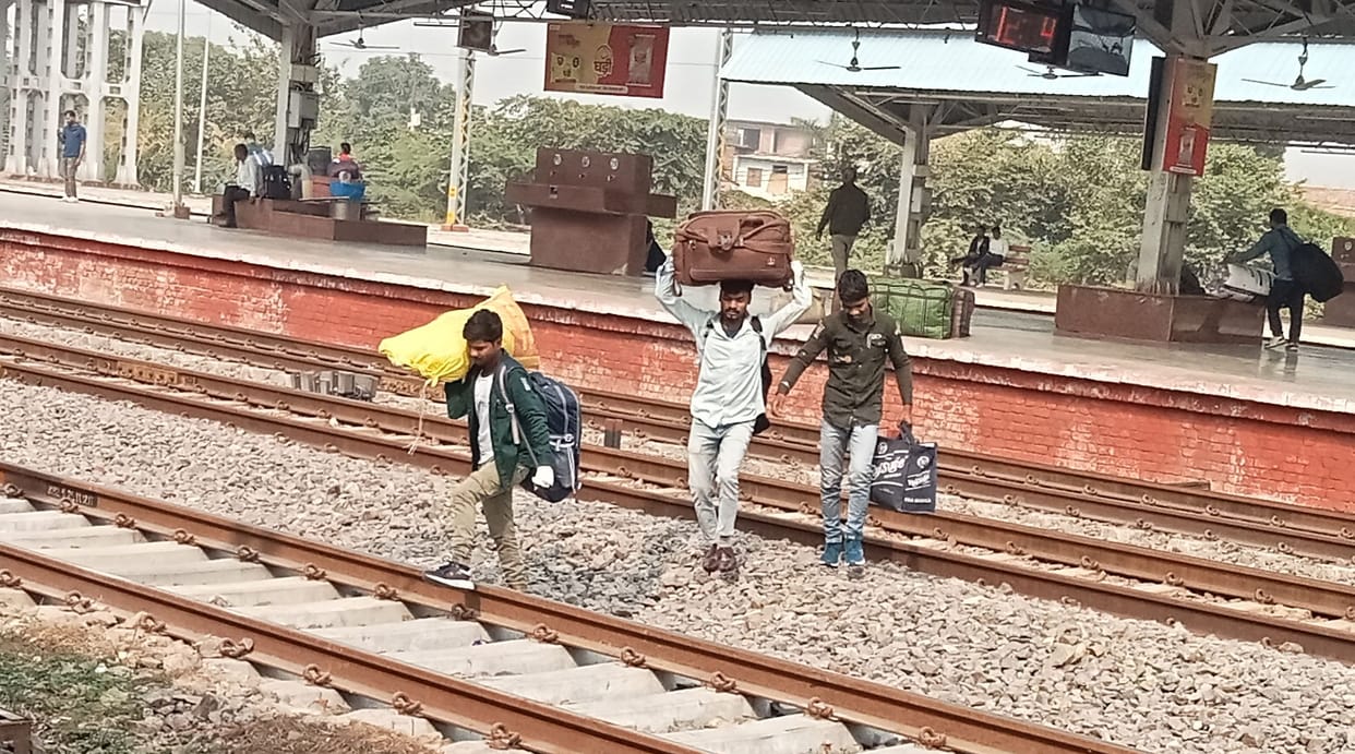 Padmavat and Nauchandi trains made us wait for three hours