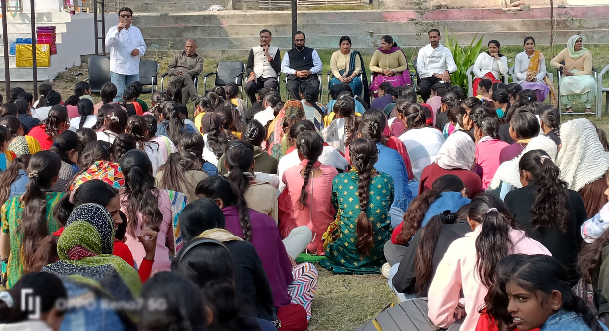 Experts expressed their views on Sankhya Yoga philosophy