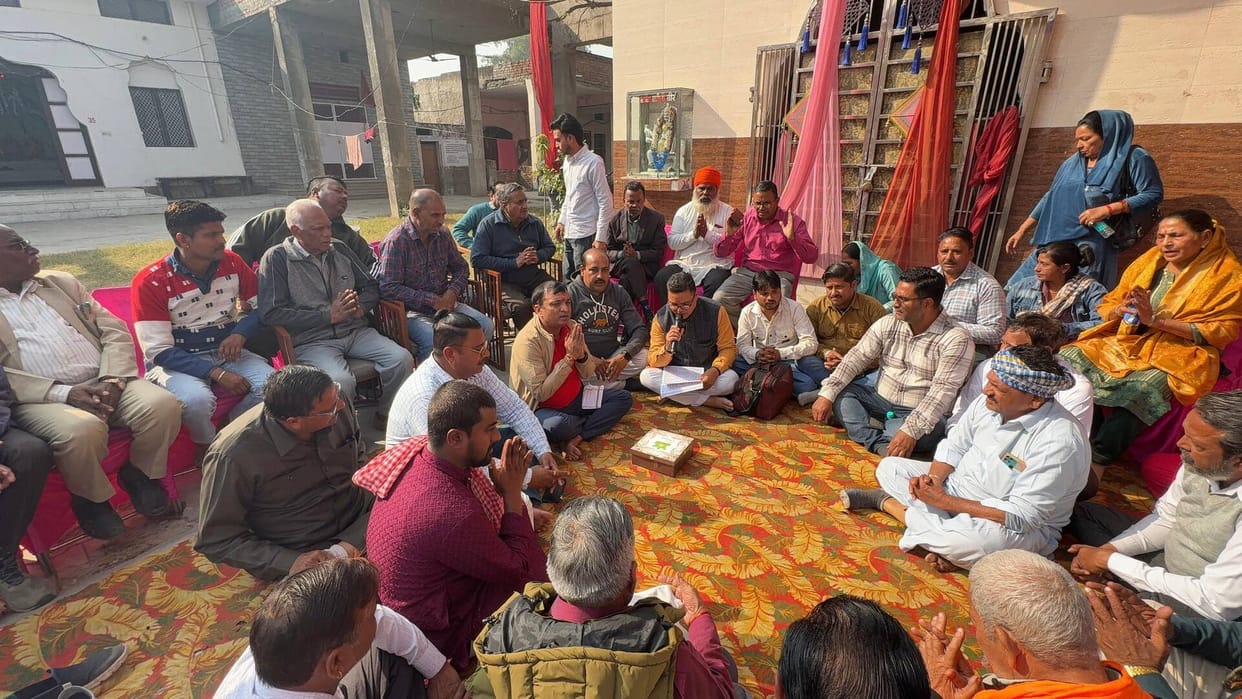 Discussion regarding preparations for the fair took place in the meeting.