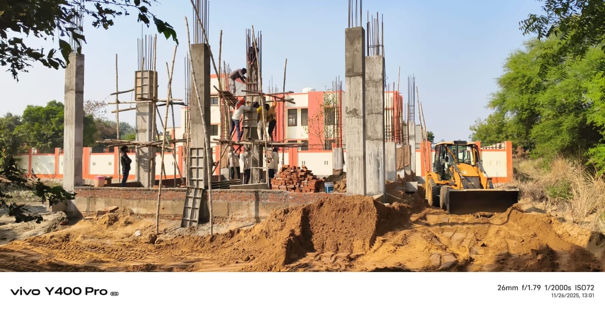 Construction of seminar hall started in Government Polytechnic