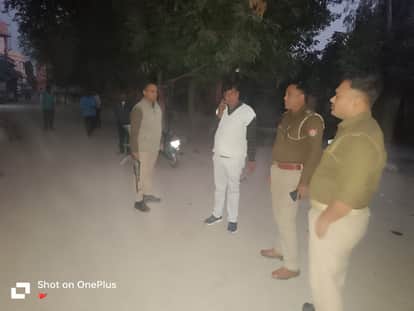 The hospital was dependent on the pharmacist and ward boy, there were no doctors on duty.