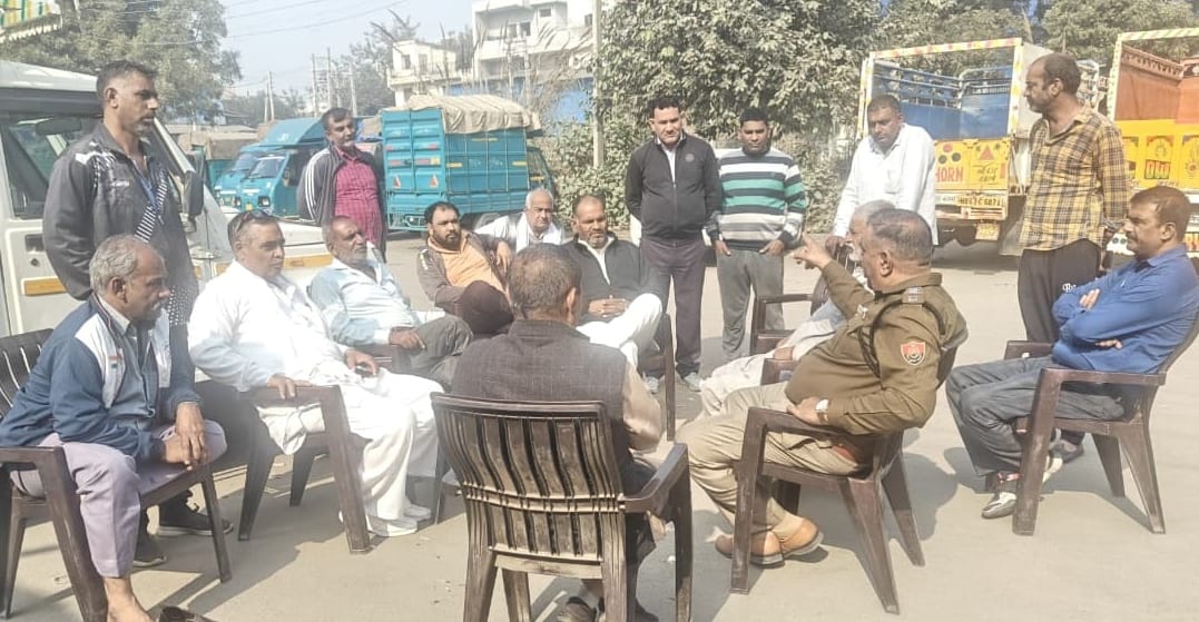 Awareness was created about the ill effects of drugs and traffic rules.