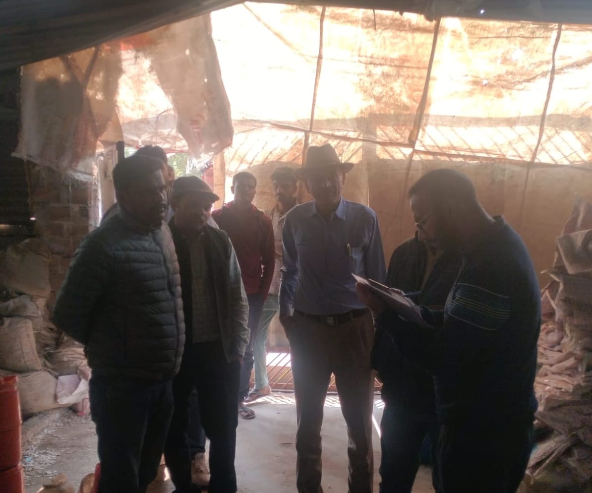 Illegal plastic washing factory on Nizampur Road will be closed.