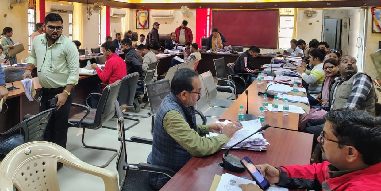 Online feeding of 4.50 lakh voters