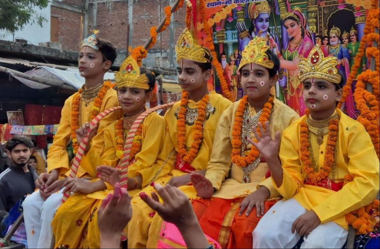 Shri Ram's wedding procession was welcomed by devotees