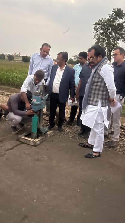 PWD Minister conducts surprise inspection of bypass construction, superintendent engineer suspended