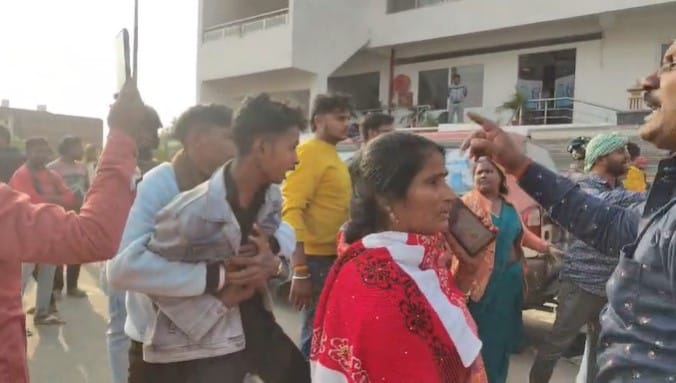 Ballia News Two people lost lives in Ballia child died during delivery young man died in accident one injured