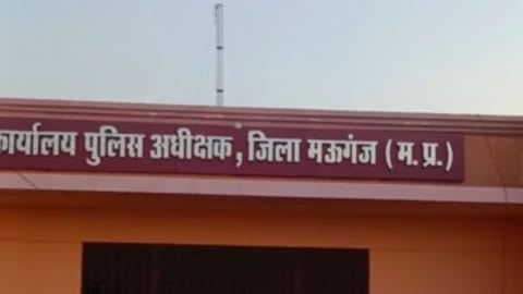 A woman from Dugoli reached the SP's office in connection with a theft case, demanding a fair investigation.