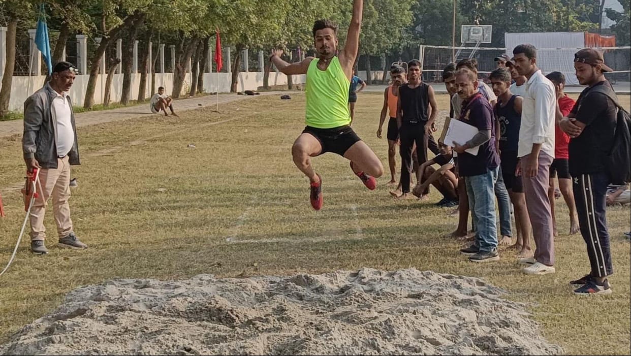 Garib Purva team wins in senior Kabaddi